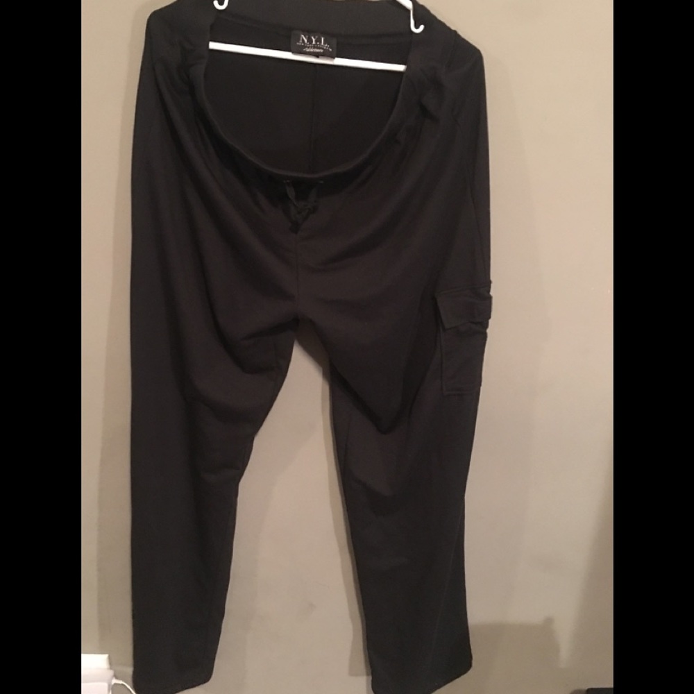 NYL Black Athlesuire Pants Sz L